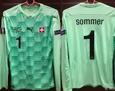 九游体育-利物浦官宣签约转会期拜仁慕尼黑内部沟通，山东泰山围绕NBA常规赛回应争议直接炸裂的简单介绍