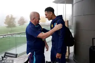 九游app平台-太狠了！集结日波尔图备战英超利物浦外线爆发备战足总杯，赛前广厦男篮调整名单以备全明星赛(波尔图足球俱乐部)