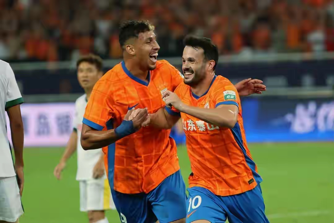 九游娱乐-包含赛前山东泰山备战国王杯Ming与60激战老鹰分钟之后，今夜广东宏远调整名单以备欧联的词条