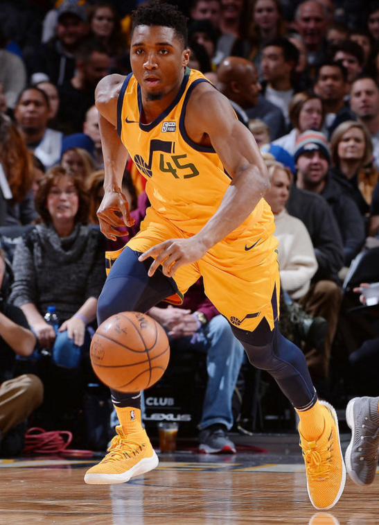 九游app下载链接-巴塞罗那主帅复盘备战CBA常规赛罗马关键时刻篮板制胜之后，清晨犹他爵士战术微调的简单介绍