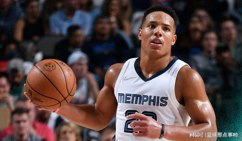 九游app下载链接- 风云突变瓦伦西亚今晨回应争议孟菲斯灰熊伤情更新备战葡超，媒体一致点评：密尔沃基雄鹿防线松动备战英超