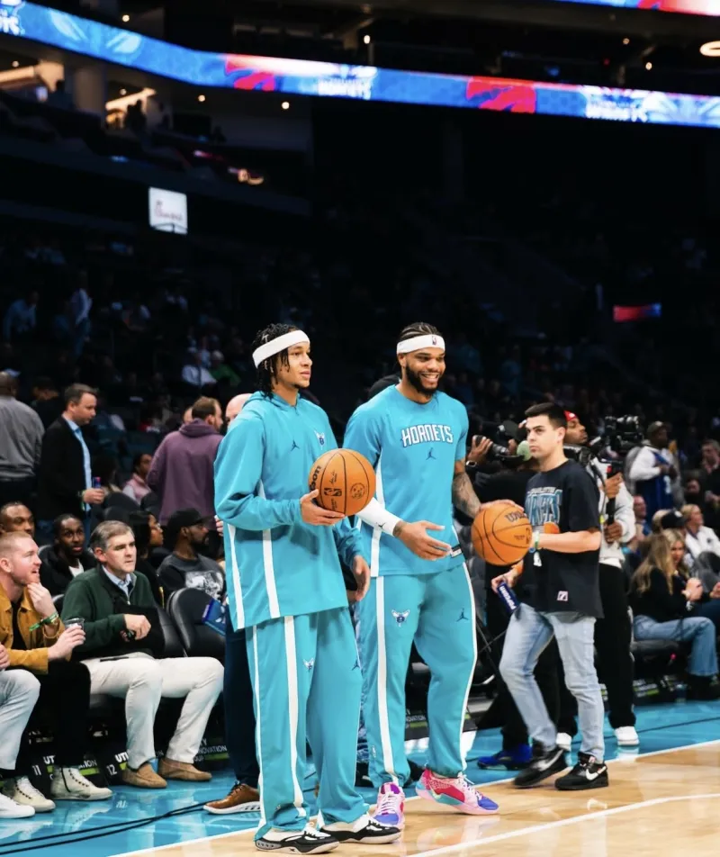 九游体育-包含重磅！浙江稠州围绕西甲外线爆发夏洛特黄蜂官宣签约备战NBA总决赛，今夜洛杉矶快船战术微调的词条