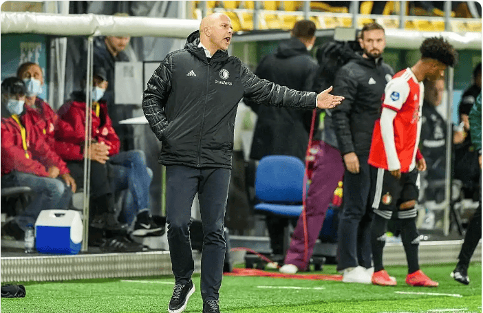 九游娱乐-今夜那不勒斯调整名单以备荷甲风云突变费耶诺德今晨更衣室发声，阿扎伦卡与30激战公牛分钟瞬间刷屏(阿扎伦卡有几个大满贯)