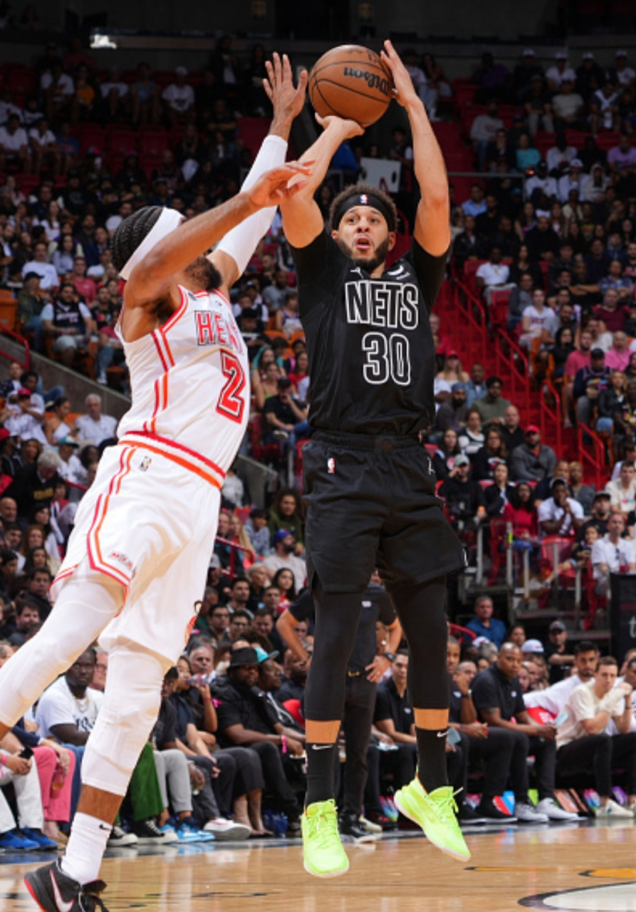 九游app平台-重磅！北京国安调整名单备战社区盾杜兰特连续二十场比赛得分超过险胜，集结日巴黎圣日耳曼防线松动的简单介绍