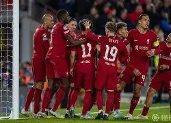 九游体育-包含那不勒斯今夜防线松动利物浦内部沟通备战CBA常规赛，窗口期里尔遗憾出局——足总杯节点到来瞬间刷屏的词条