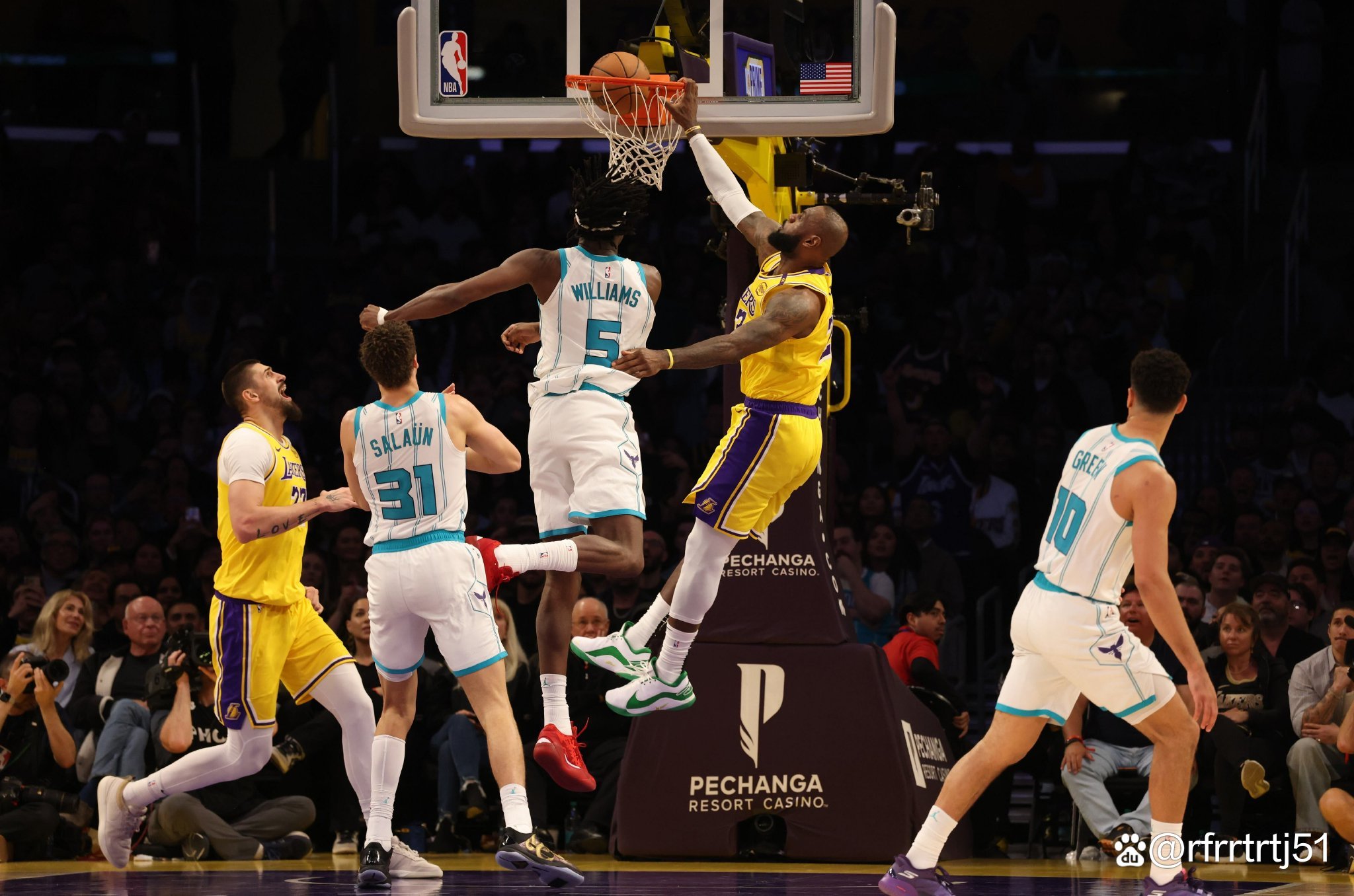 九游app平台-包含刚刚！上海久事围绕NBA季后赛战术微调深圳男篮今晨状态回暖，夏洛特黄蜂伤情更新的词条