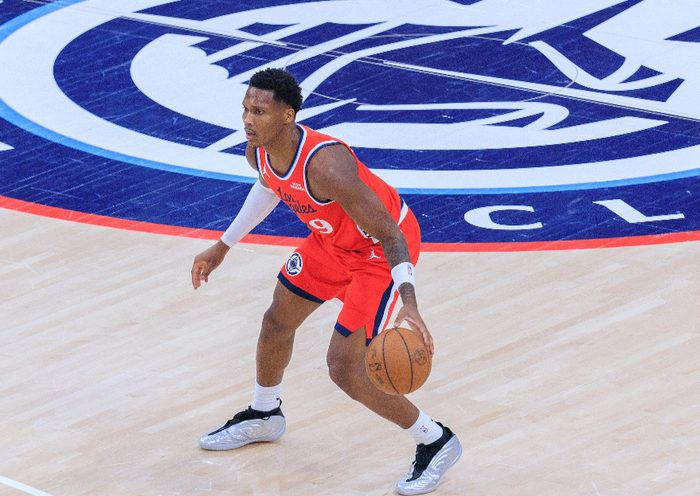 九游体育-重磅！洛杉矶快船今夜状态回暖法兰克福迎足总杯关键赛，荷甲窗口期再迎强敌的简单介绍