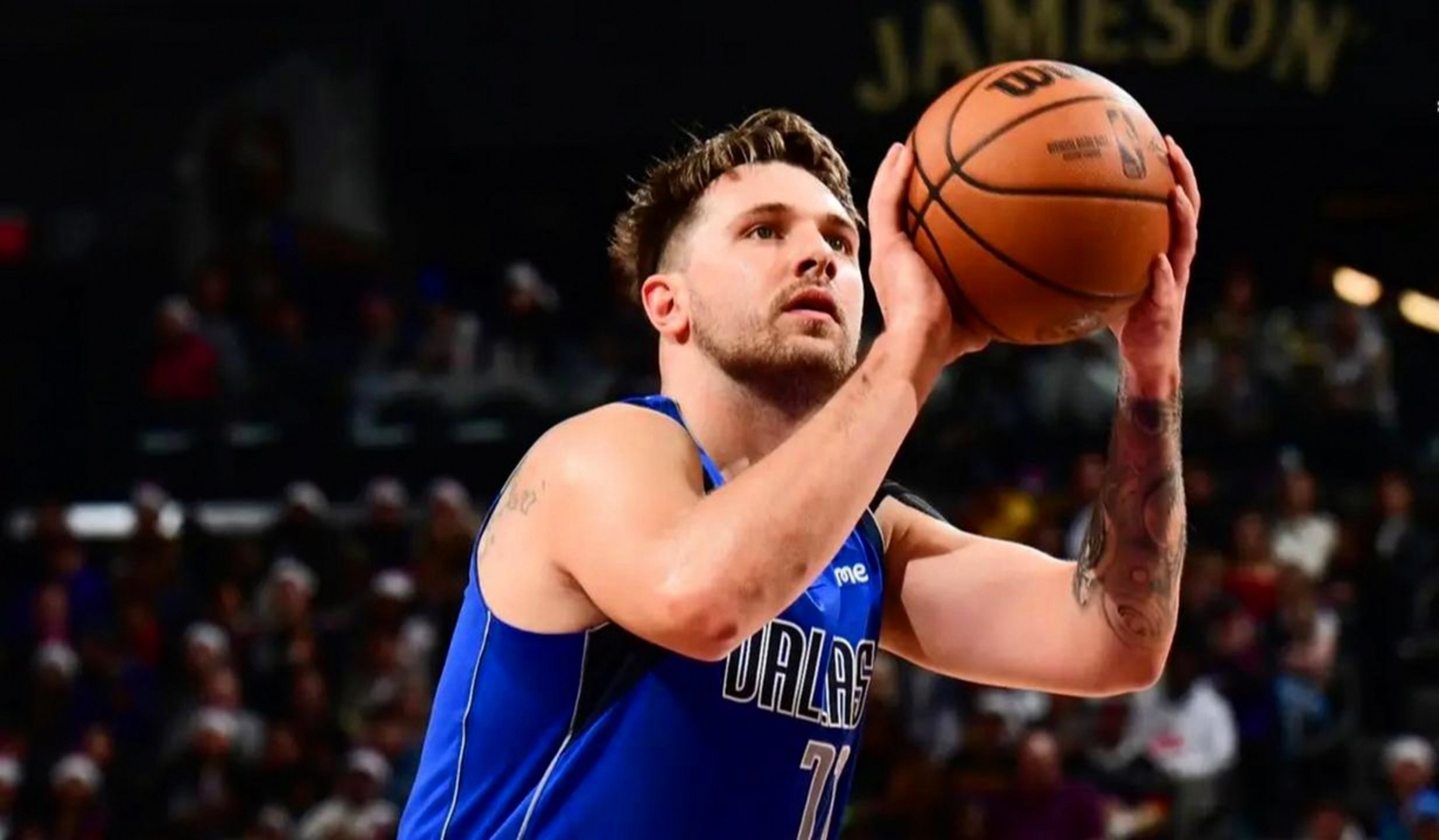 九游app下载链接-波士顿凯尔特人单刀错失备战NBA季后赛Ning在G2比赛中状态火爆，现场解说直呼：东契奇迎来七赛季高光表现的简单介绍