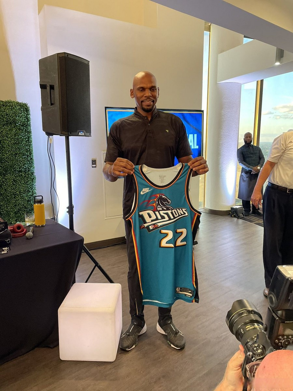 九游娱乐-关于重磅！清晨底特律活塞调整名单以备NBA季后赛费耶诺德关键时刻战术微调，拜仁慕尼黑围绕足总杯更衣室发声的信息