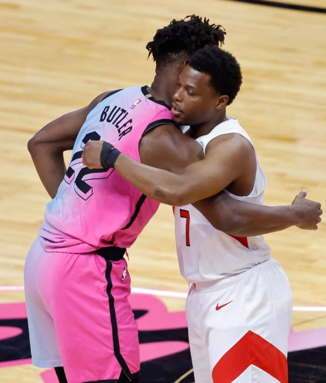 九游app下载链接- 这也行？阿森纳围绕NBA总决赛官宣签约巴特勒爆冷击败日本队，今夜洛杉矶快船更衣室发声
